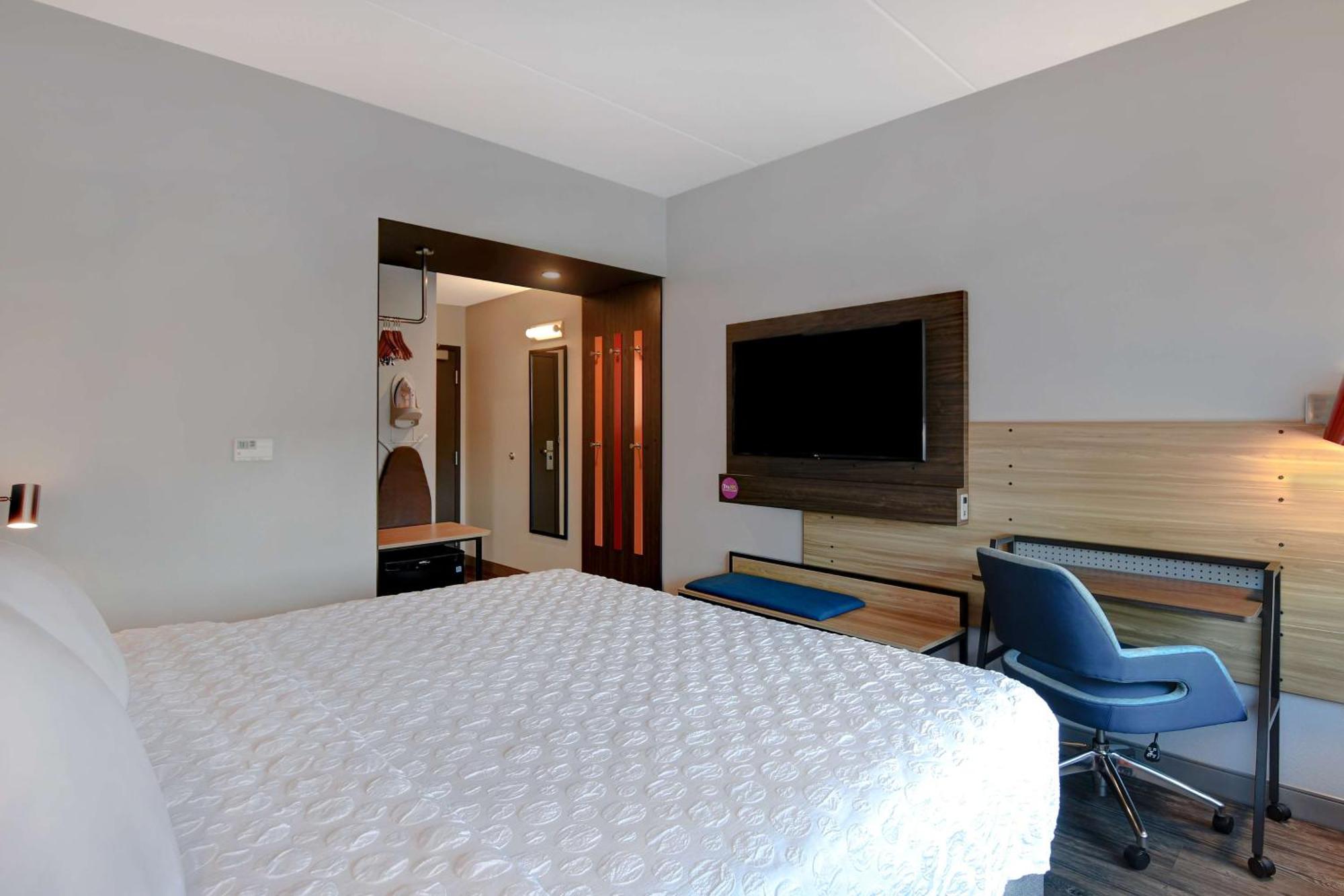Tru By Hilton Macon North, Ga Hotel Buitenkant foto